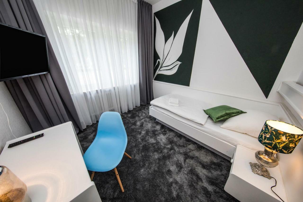 Kleines Hotel Heimfeld Hamburg Exterior foto